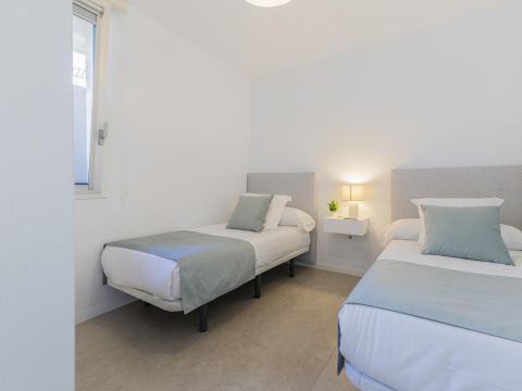 Chambre à coucher 2