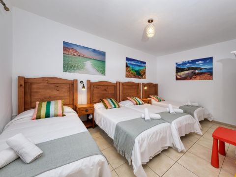 Dormitorio 4