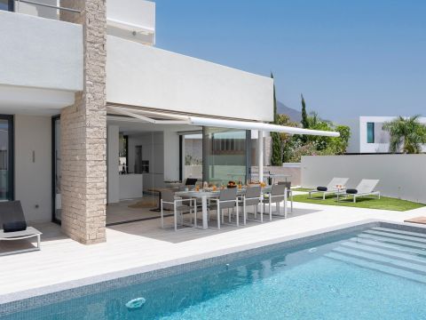 CALETA ELITE HolidayRentals365