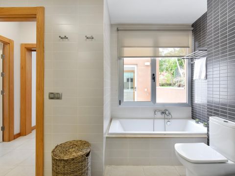 Villa Vista Golf 9 | Salobre Golf  | VillaGranCanaria Baño 1