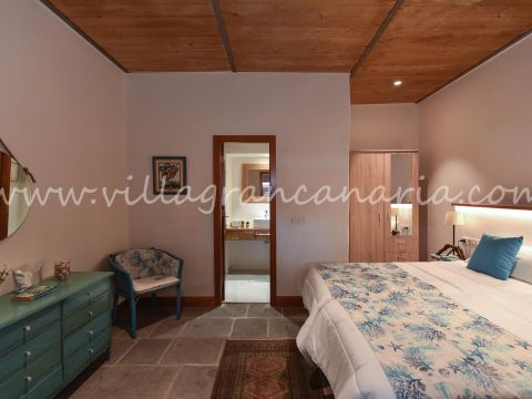 Dormitorio 4