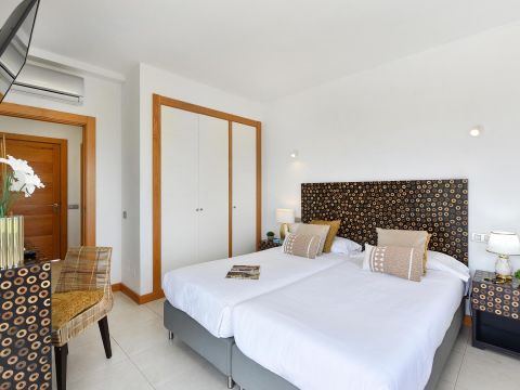 Villa Vista Golf 9 | Salobre Golf  | VillaGranCanaria Dormitorio 2