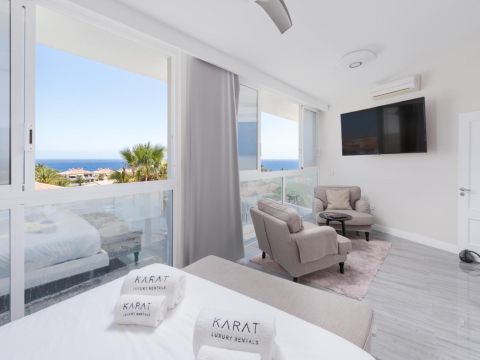Dormitorio 4