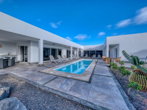Nature Oasis HolidayRentals365