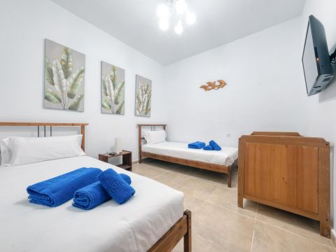 Dormitorio 4