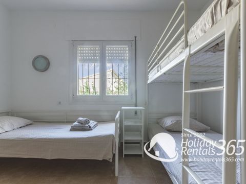 Dormitorio 4