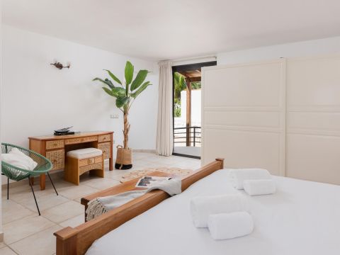 Dormitorio 4
