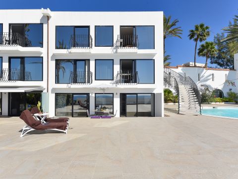 Fachada