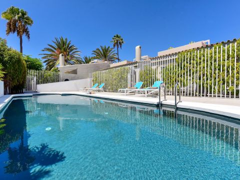 Bungalow New VelSuites II