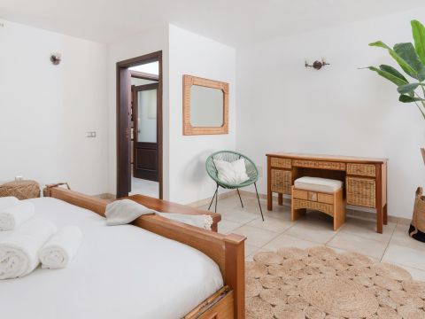 Dormitorio 4
