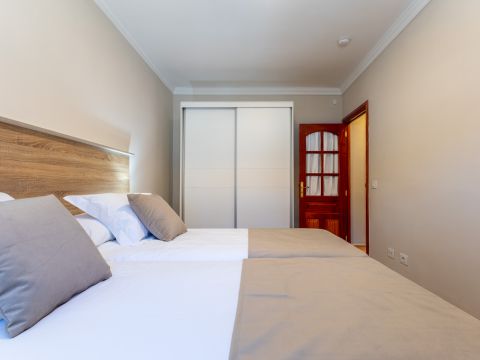 Chambre à coucher 1