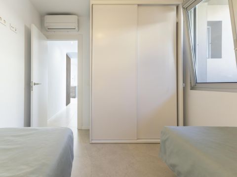 Chambre à coucher 2