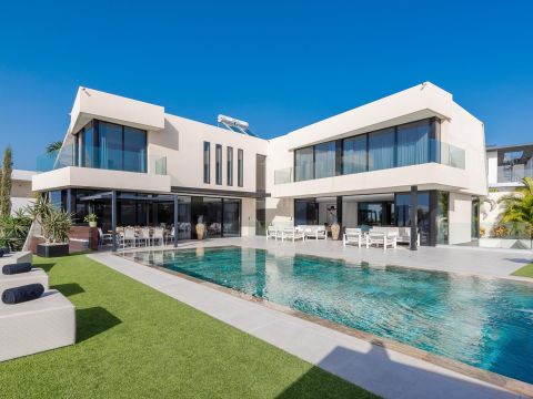 Alma HolidayRentals365