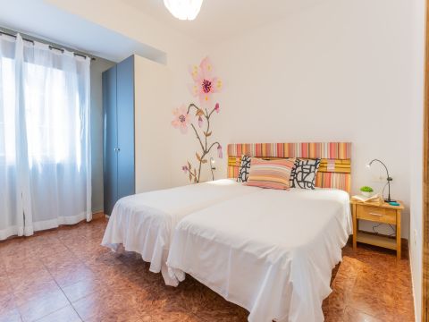 Chambre à coucher 2