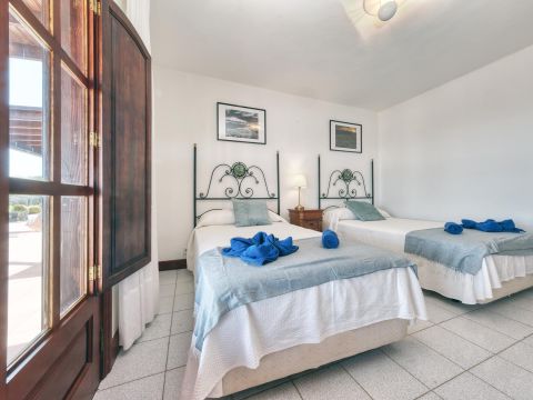 Chambre à coucher 1