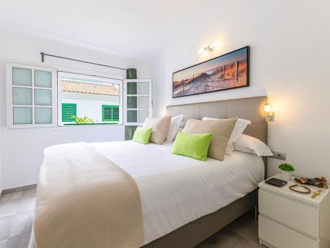 Chambre à coucher 1