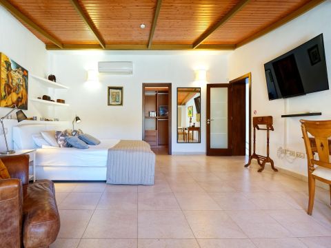 Chambre à coucher 4