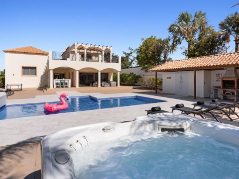 Jacuzzi