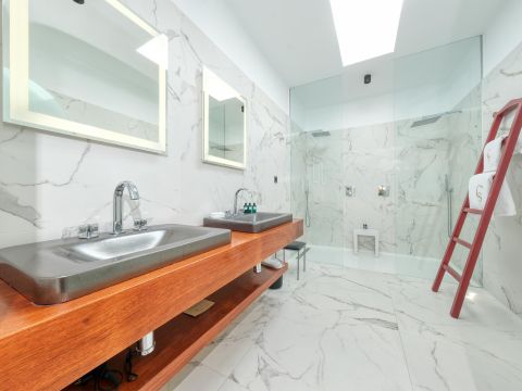 Salle de bain 1